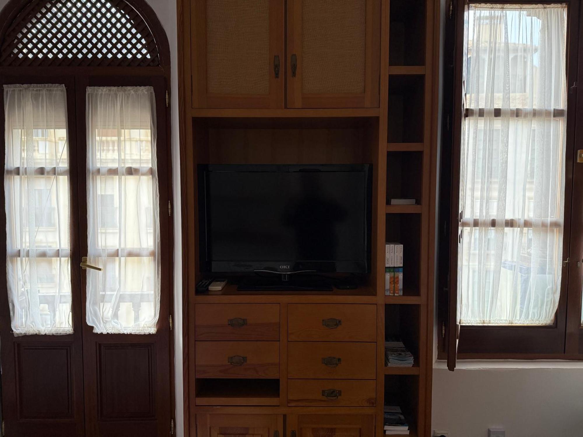 Cozy Studio 6 Min To Alhambra-2 Min To Cathedral Walking Granada Ngoại thất bức ảnh