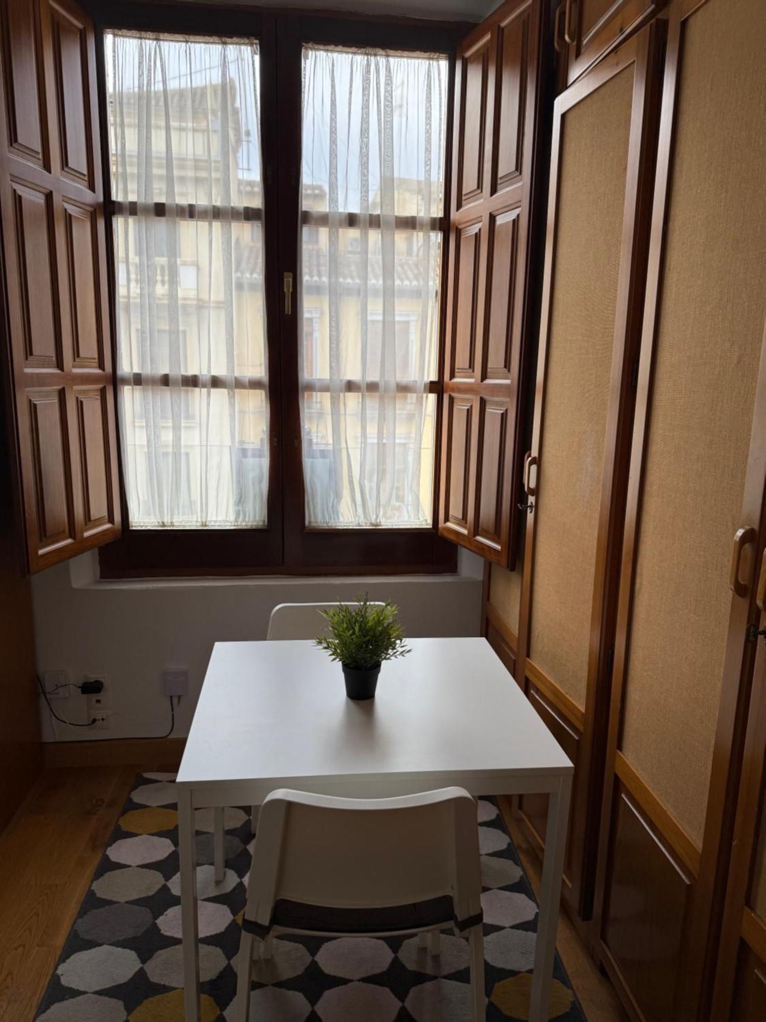 Cozy Studio 6 Min To Alhambra-2 Min To Cathedral Walking Granada Ngoại thất bức ảnh